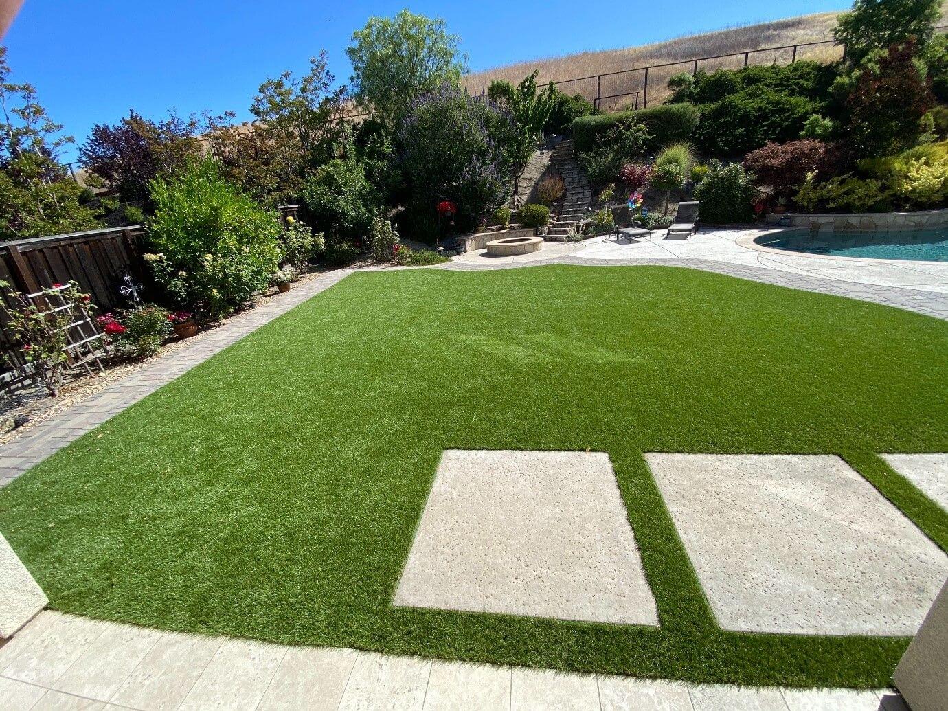 Maintaining-Charlotte-NC-Artificial-Grass